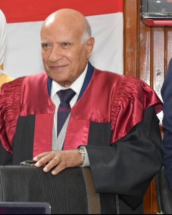 رئيس جامعة المنصورة ينعي الأستاذ الدكتور حسين عليوه العميد الأسبق لكلية الآداب 