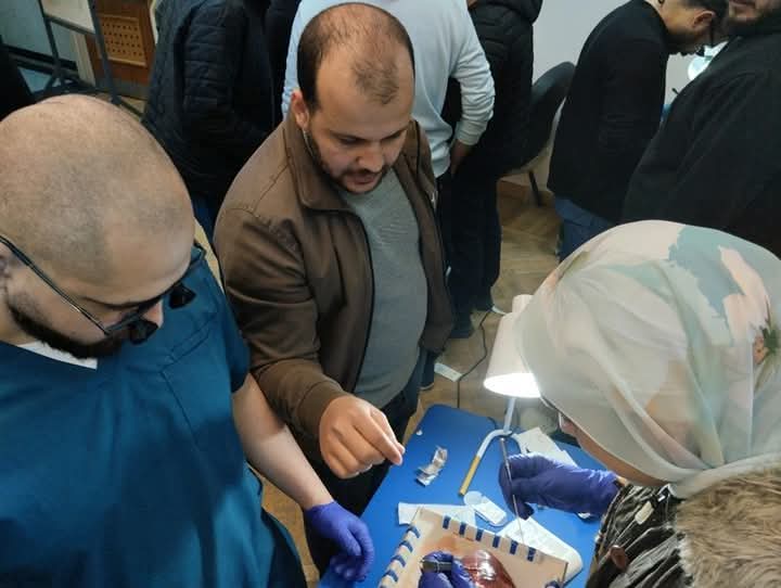 ورشة عمل عن زراعة الشرايين التاجية بأكاديمية القلب 