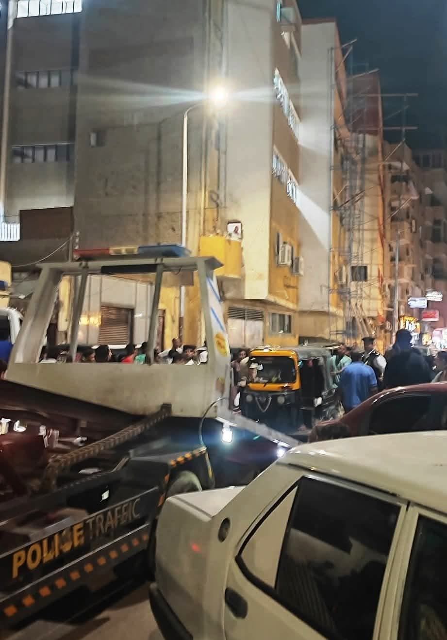 ضبط 82 مركبة توك توك مخالفة وتركيب شبكات رى حديثة للتشجير بأسوان 