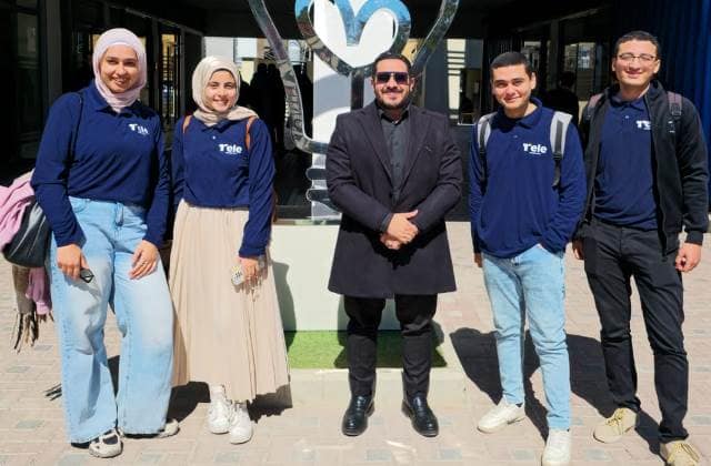 طالب بالجامعة المصرية الروسية وفريقه يفوزون فى مسابقة 