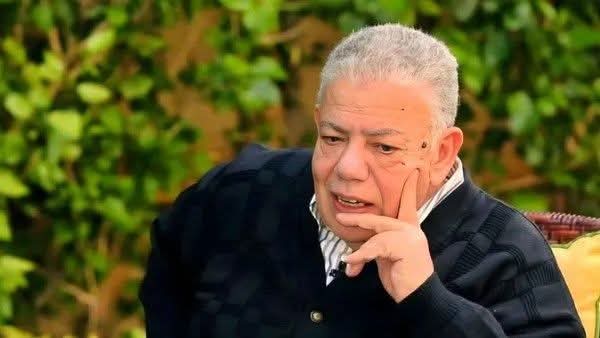 بحضور أشرف زكي وحمدي الوزير..  بدء عزاء السيناريست بشير الديك بمسجد الشرطة