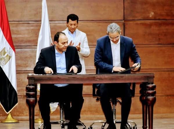 وزير الشباب والرياضة يشهد توقيع بروتوكول تعاون مع نقابة الإعلاميين