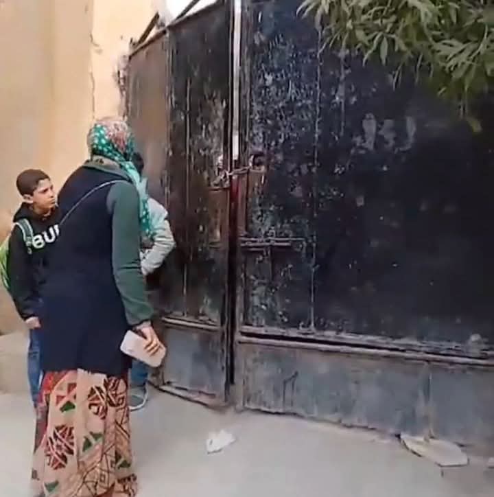بقالب طوب 