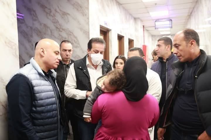نائب رئيس مجلس الوزراء وزير الصحة يقوم بجولة مفاجئة بمستشفى النصر للتأمين الصحي بحلوان