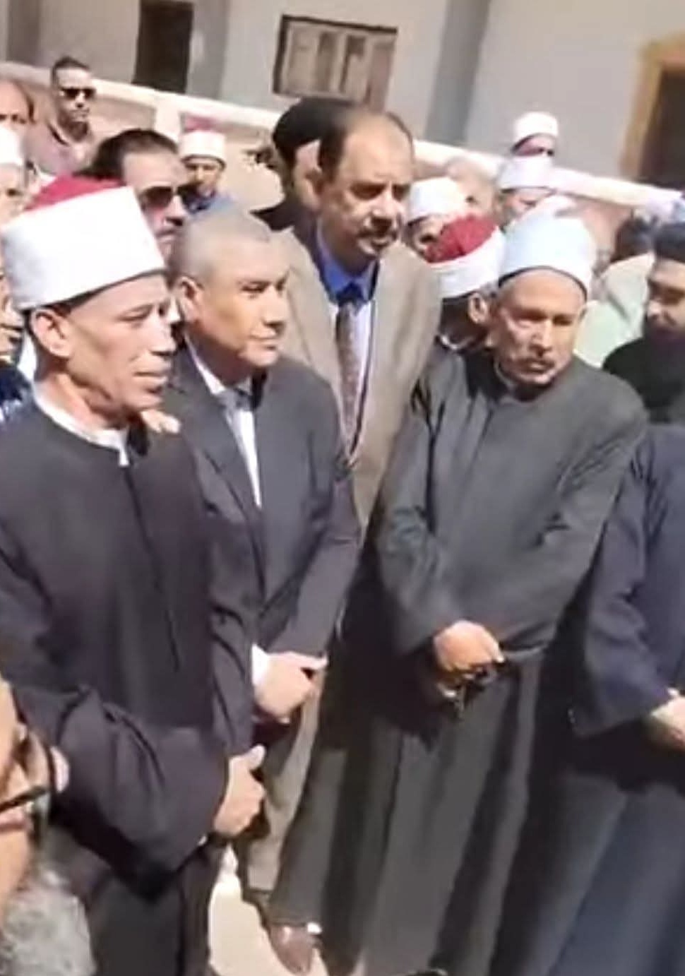 مدير إدارة طهطا الأزهرية يشارك في انتخابات مجلس الشيوخ ويستقبل محافظ سوهاج 