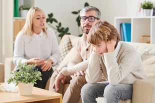 أنا سيمون جمال تكتب : احترسوا أيها الأهالي من المظاهر الخارجية!!
