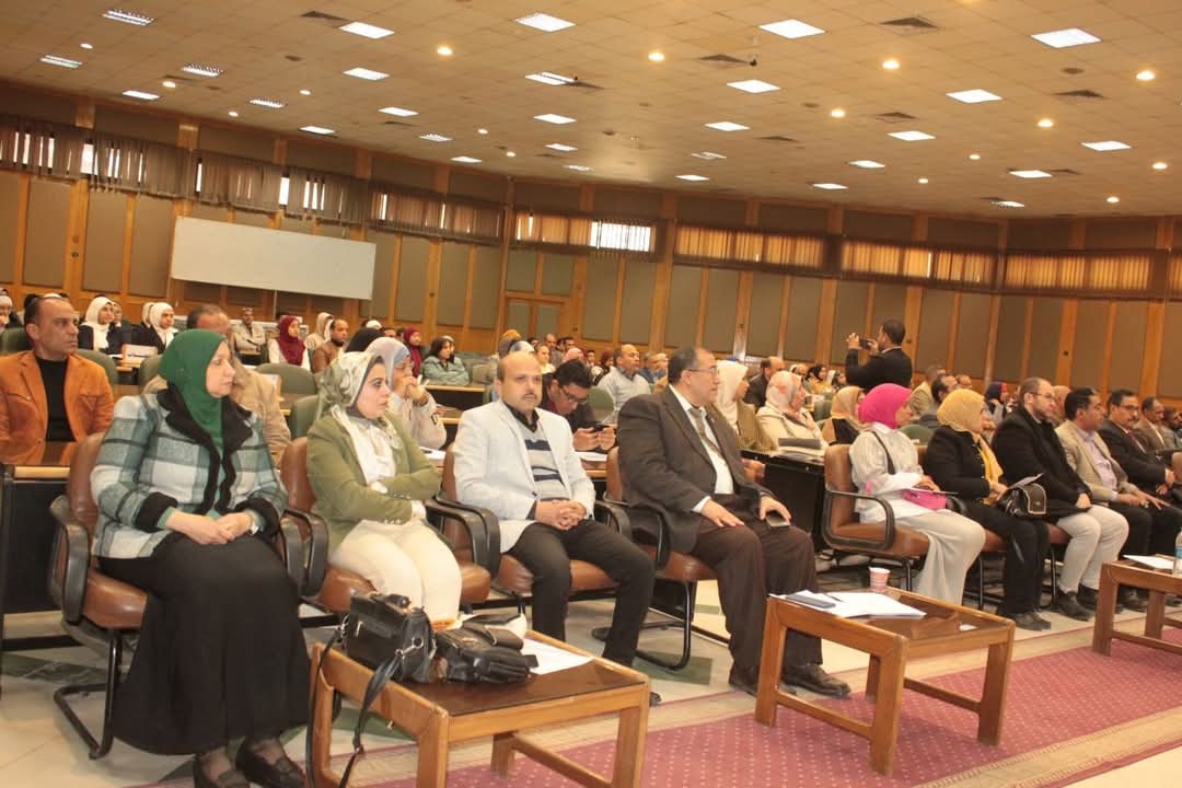 جامعة أسيوط تعقد جلسة حوار مجتمعي حول