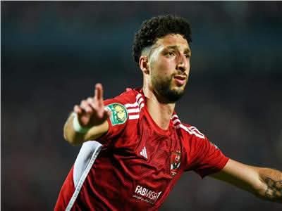 عاجل .. وسام أبو على يسجل الهدف الأول للأهلى فى شباك فاركو 
