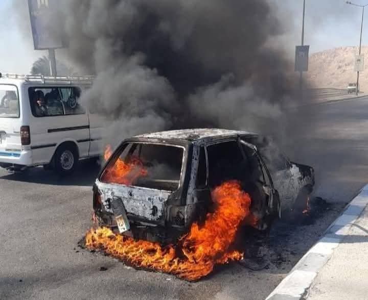 حريق يلتهم سيارة ملاكى على طريق الكوامل بمحافظة سوهاج