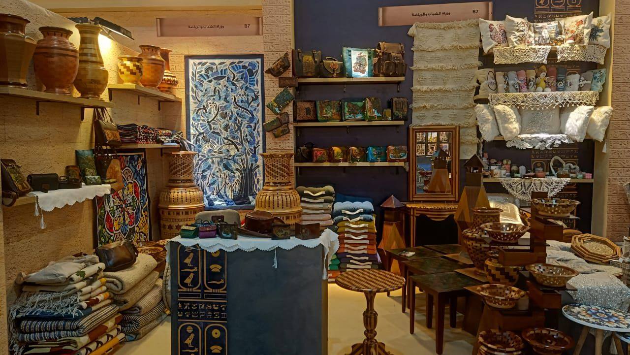 الشباب والرياضة تشارك بفعاليات معرض “تراثنا” للحرف اليدوية والتراثية