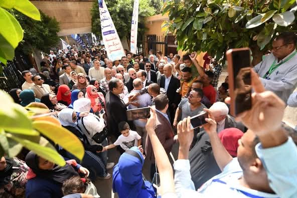 النائب حسام العمدة يتابع سير العملية الانتخابية بعدد من لجان بني سويف