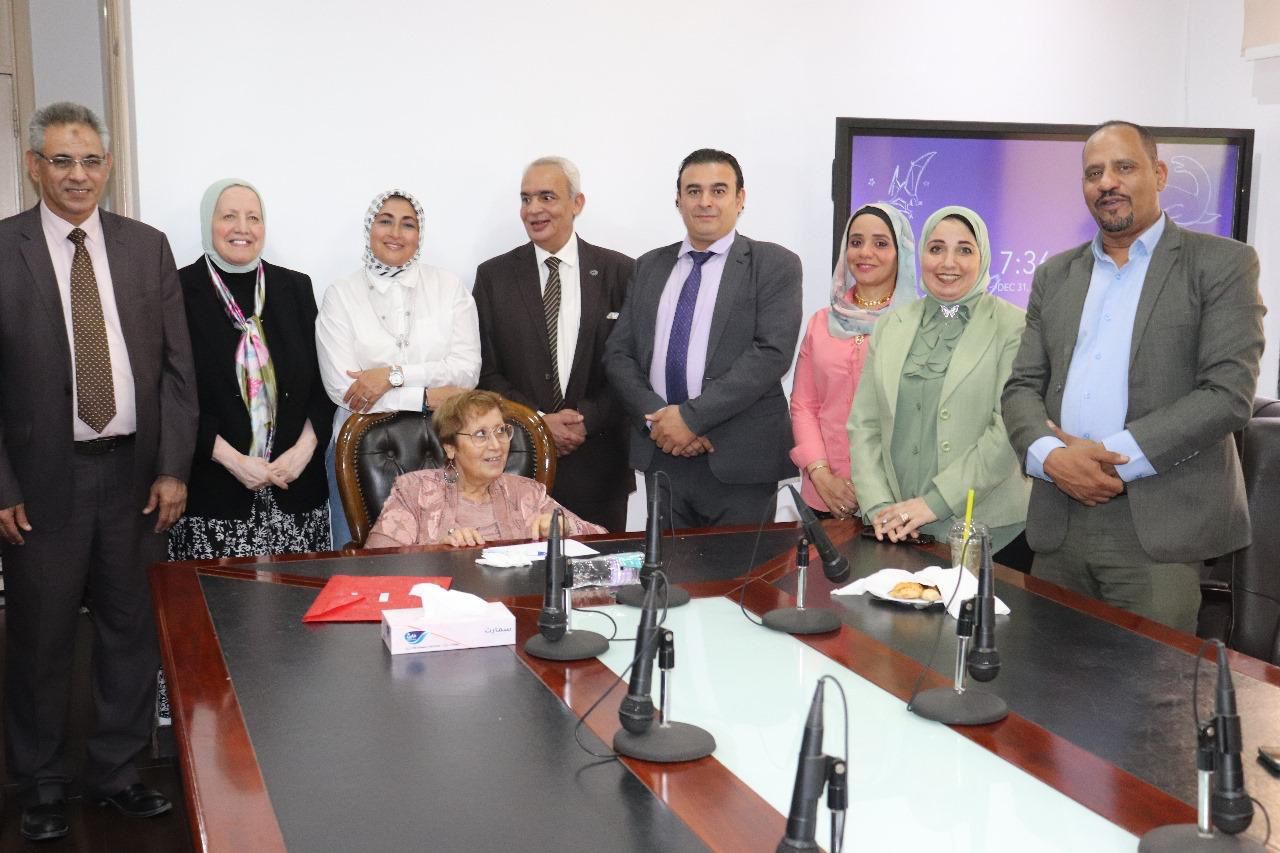 رئيس جامعة القاهرة : حصول كليات جامعة القاهرة على شهادات الأيزو علامة من علامات تميزها