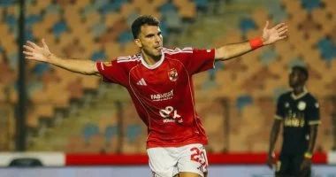 زيزو يشارك فى تدريبات الأهلى وريبيرو يشيد بمهارته 