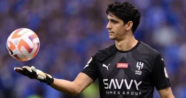 مفاوضات فى الهلال السعودى لتجديد عقد ياسين بونو حتى 2027