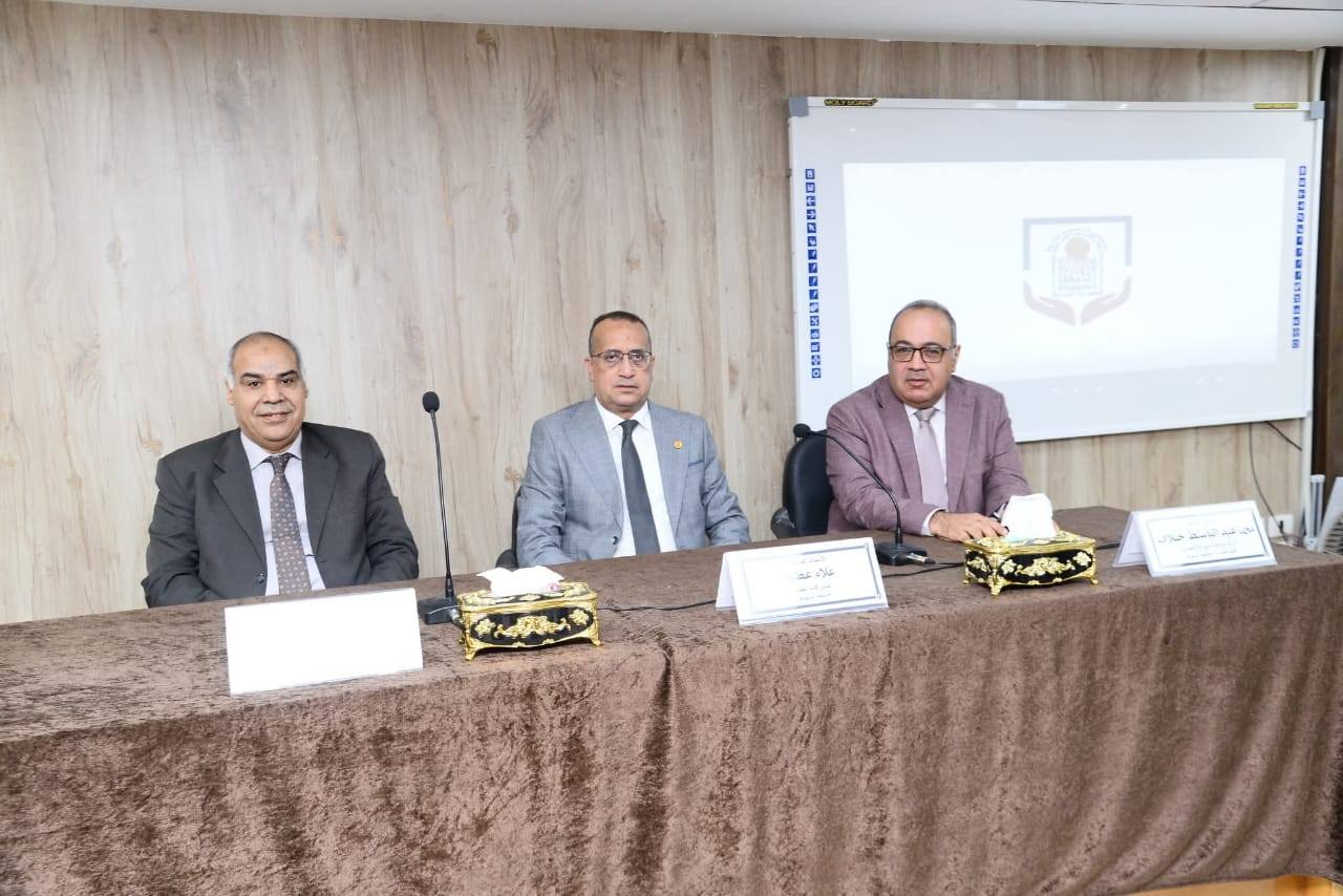 قسم جراحة المخ والأعصاب بجامعة أسيوط ينظم ندوة علمية بعنوان 