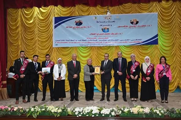الدكتور المنشاوي يشيد بتميز طلاب جامعة أسيوط في الملتقى القمى الحادي عشر لمسابقة الطالب والطالبة المثاليين بجامعة الفيوم