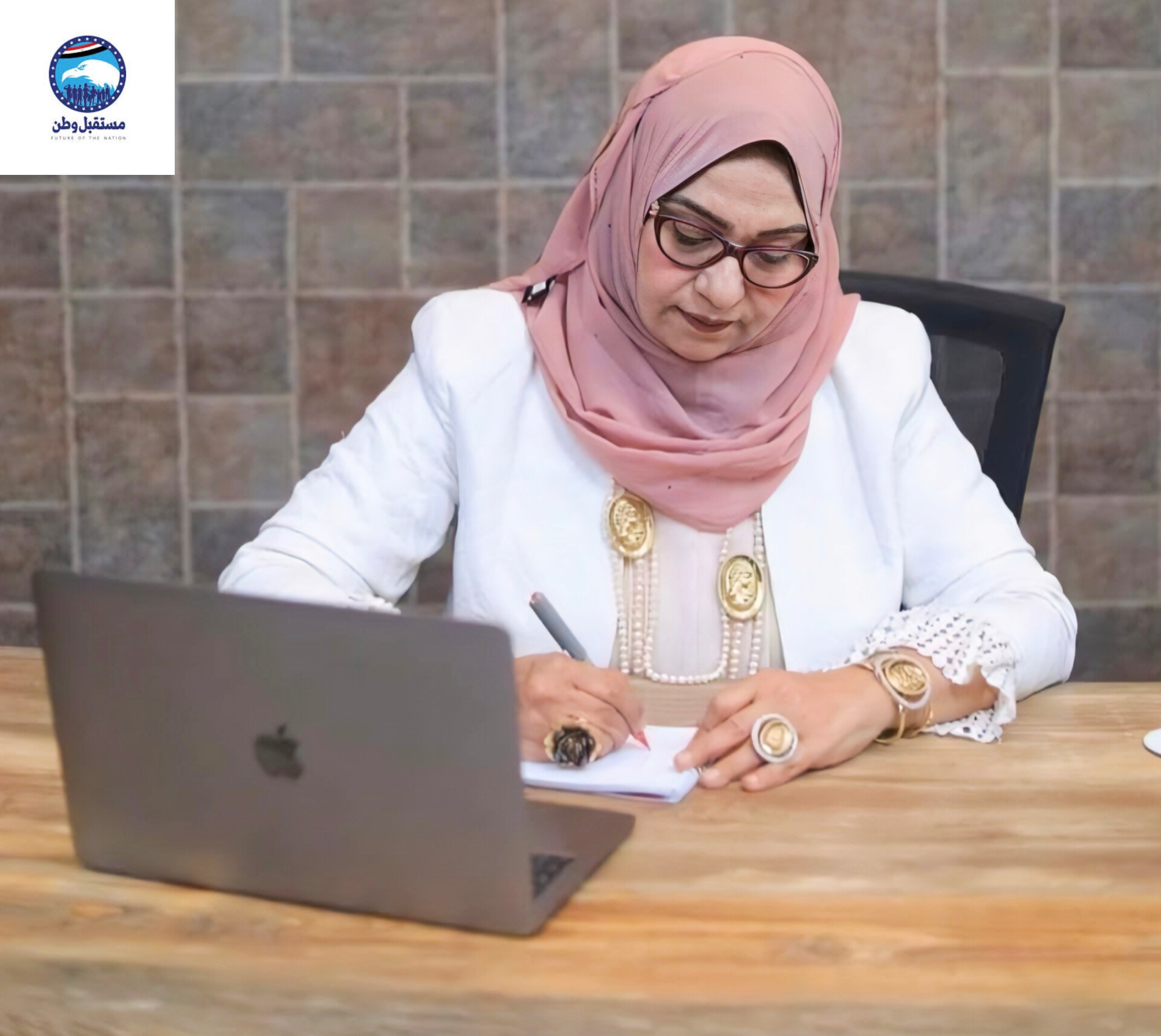 منى صدقى تكتب : رسالة من القلب.. من امرأة جعلت من العمل العام عهدًا ومسؤولية