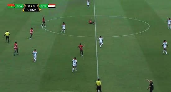 شوط متوسط المستوى .. التعادل السلبي يحسم نتيجة الشوط الأول بمباراة مصر وبوركينا فاسو 
