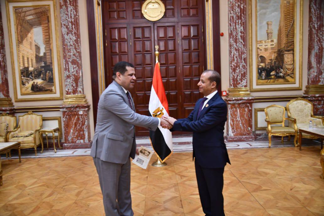 النائب مصطفى الكحيلى يتسلم كارنيه عضوية مجلس  الشيوخ لدورة ثانية