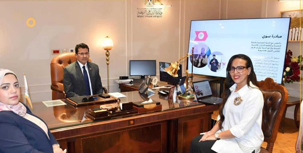 وزير الرياضة يعقد اجتماعآ مع مكتب فن ادارة الحياة لتجهز مقرات جديدة 