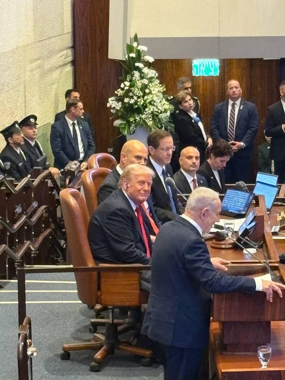 نتنياهو بين التردد والضغوط الدولية قبل قمة شرم الشيخ