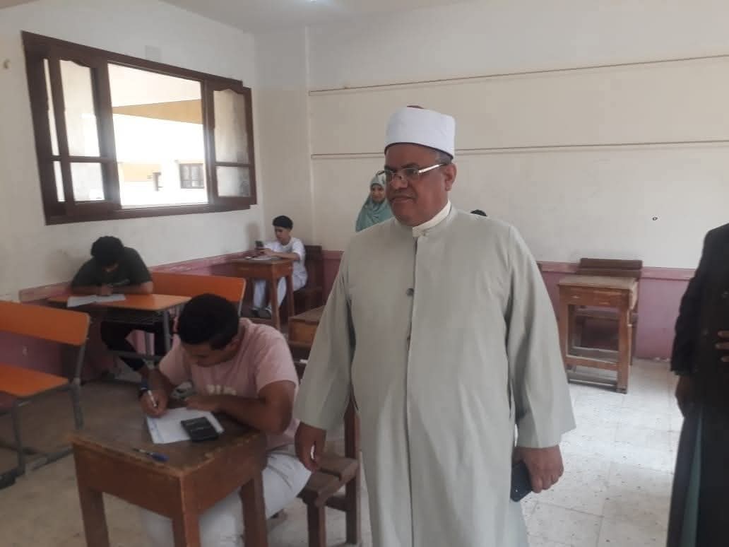 جولة ميدانية لمتابعة امتحانات الشهاده الثانويه الأزهريه بإدارة الواسطى الأزهرية