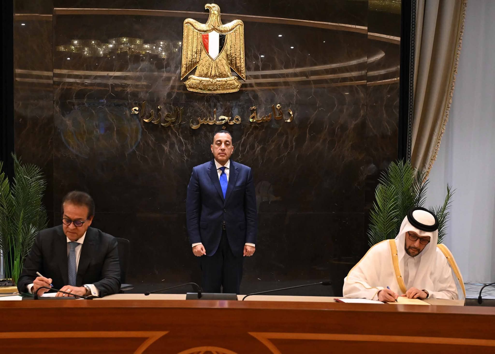 رئيس الوزراء يشهد توقيع مذكرة تفاهم بين مصر وقطر للتعاون في المجال الصحي