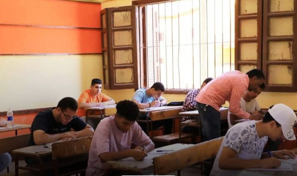 انتحار طالبات .. ابرز شائعات امتحانات الثانوية العامة في الأسبوع الأول
