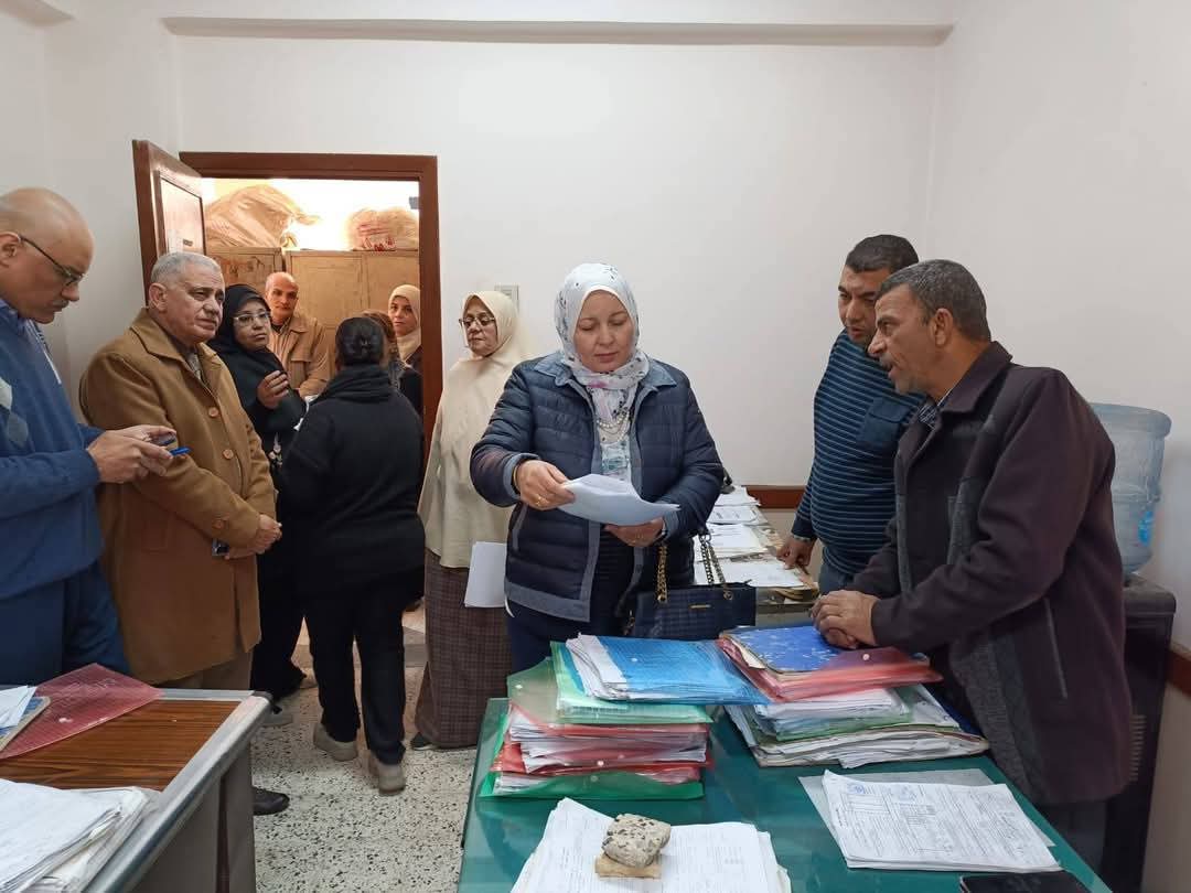 وكيل وزارة التربية والتعليم ببني سويف تتفقد ديوان إدارة شرق