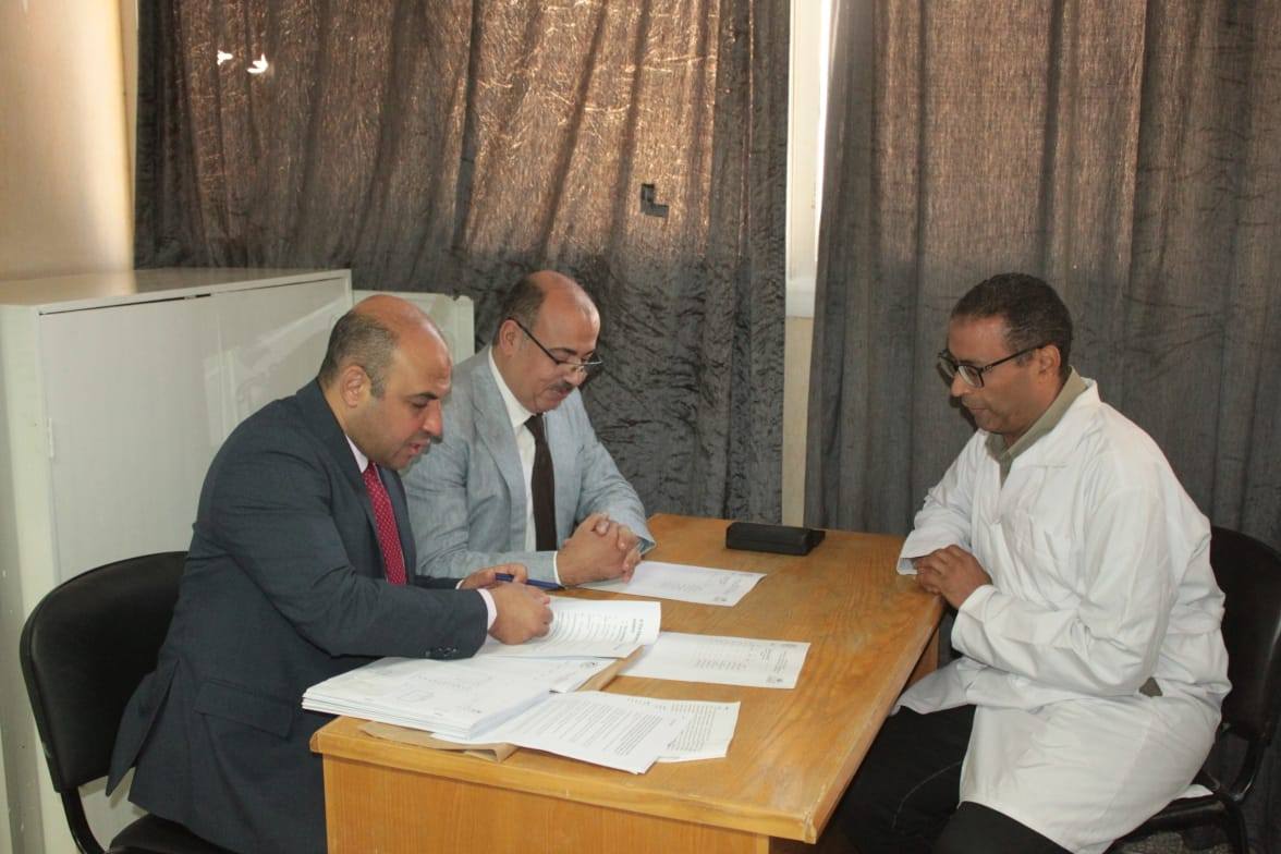 اختتام أعمال الامتحانات النهائية للدبلومة المهنية للمناظير الجراحية لأمراض النساء والتوليد بجامعة أسيوط