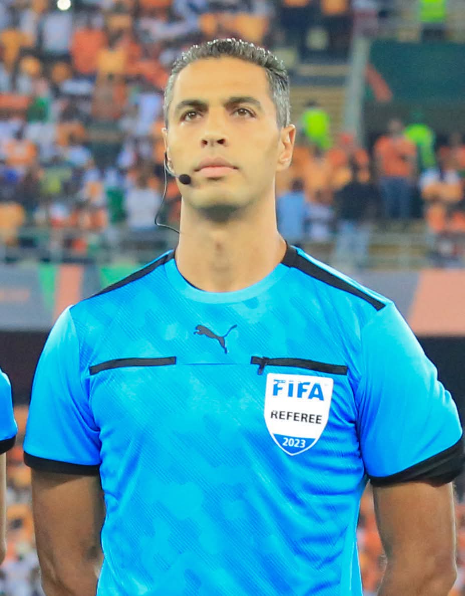 امين عمر حكما لديربي افريقيا بين اهلي طرابلس ونهضة بركان ويعاونه طاقم مصري  