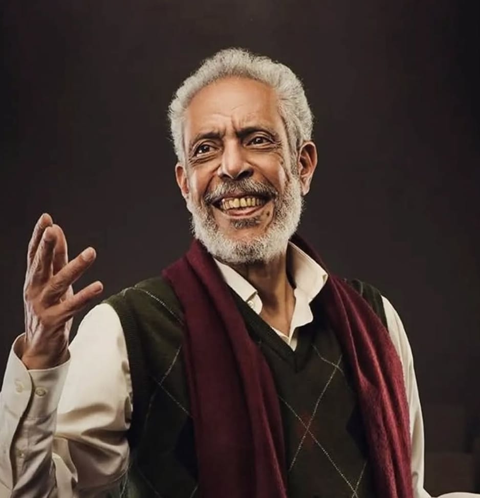 كده تفاجئنا ٠٠ نجوم الفن ينعون نبيل الحلفاوى