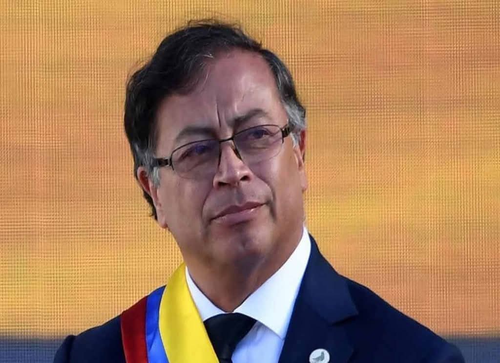 رئيس كولومبيا يأمر بجمع الذهب المصادر من عصـابات المخـدرات وإرساله لإغاثة غـزة