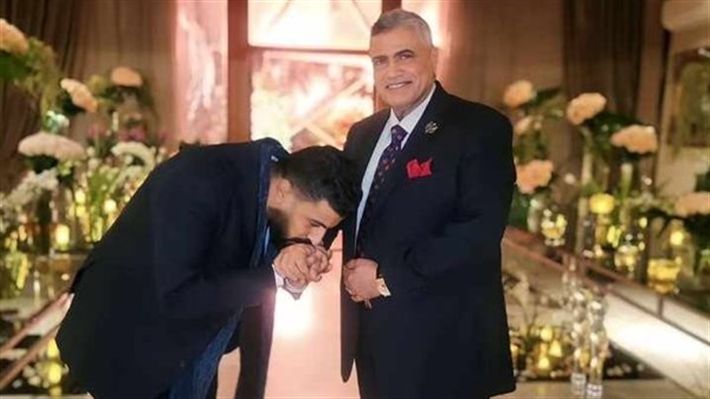 من الكعبة ... والد محمد سامي يوجه رسالة لابنه بعد قرار اعتزاله 