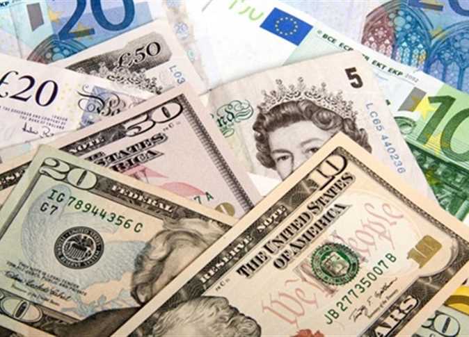 ضبط قضايا إتجار في العملات الأجنبية بـ37 مليون جنيه خلال 24 ساعة