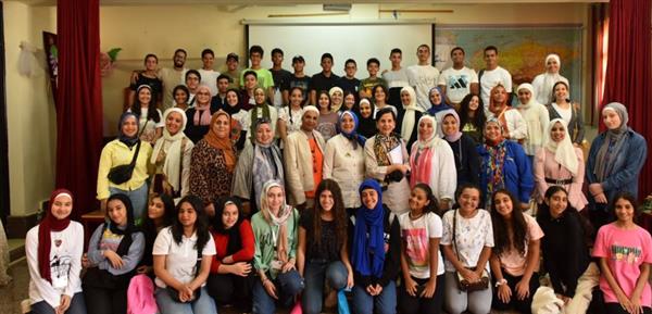 الجامعة الأمريكية تطلق مبادرة متعددة التخصصات للمشاركة في المدارس الحكومية