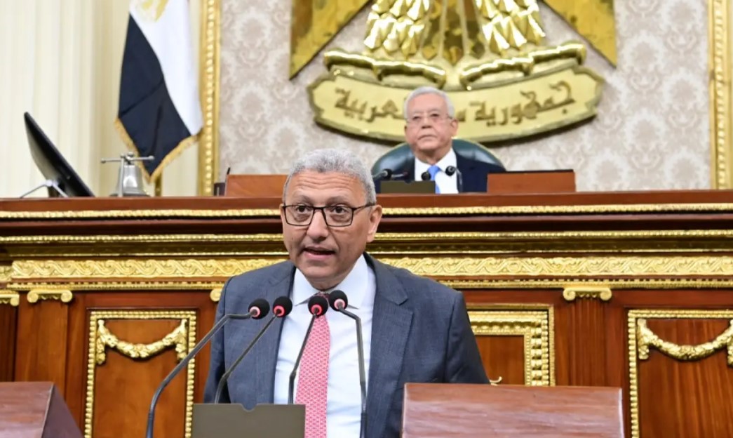 وكيل مجلس النواب يستعرض تقرير اللجنة العامة لتعديل مشروع قانون الإجراءات الجنائية