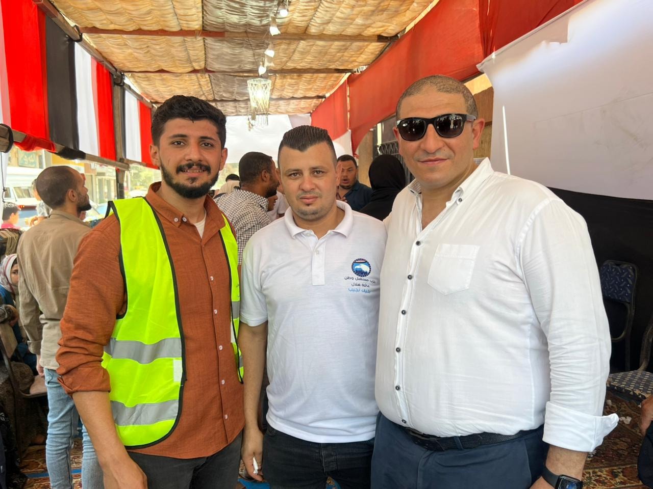 إقبال كبير من المواطنين بأبو النمرس و المنوات للأداء بأصواتهم بانتخابات الشيوخ 