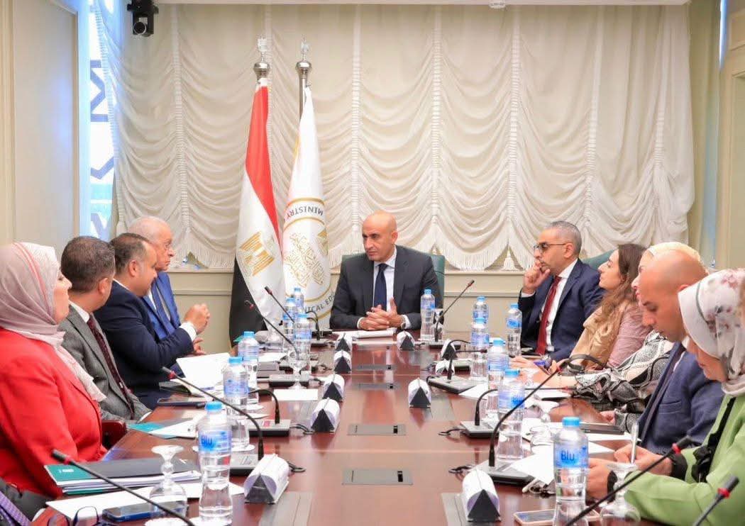 محمد عبد اللطيف يشيد بدور مصر الخير في إعادة دمج الأطفال المتسربين وتحسين التعليم