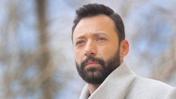 الفنان أحمد فهمي يكشف عن تجربه مرضه الصعبه 
