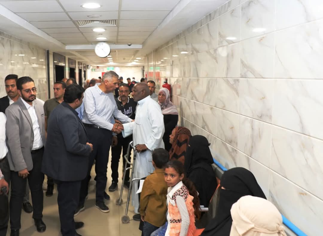 محافظ أسوان يوجه لسرعة الإنتهاء من المبنى الجديد لقسم الغسيل الكلوى بالمستشفى