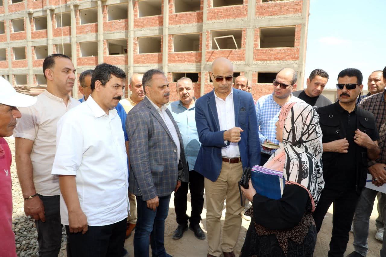 محافظ الشرقية يتفقد أعمال إنشاء مدرسةعلى بن أبي طالب للتربية الفكرية