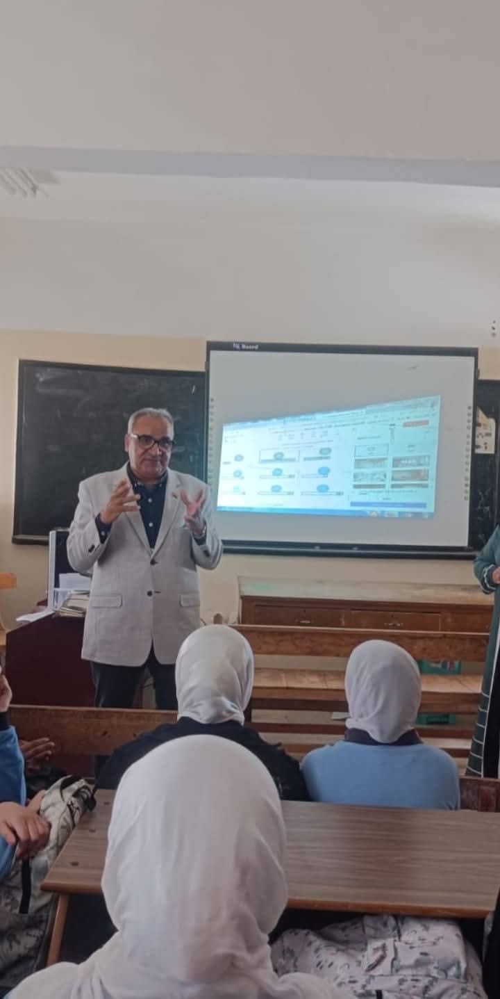 انطلاق القوافل التعليمية من مدينة حلايب ووصول البث إلى مدارس مدينة مرسى علم لدعم طلاب الشهادتين الإعدادية والثانوية