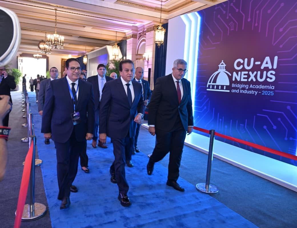 وزير الصحة والسكان، في جلسة وزارية رفيعة المستوى بعنوان «استشراف مستقبل الذكاء الاصطناعي في مصر»