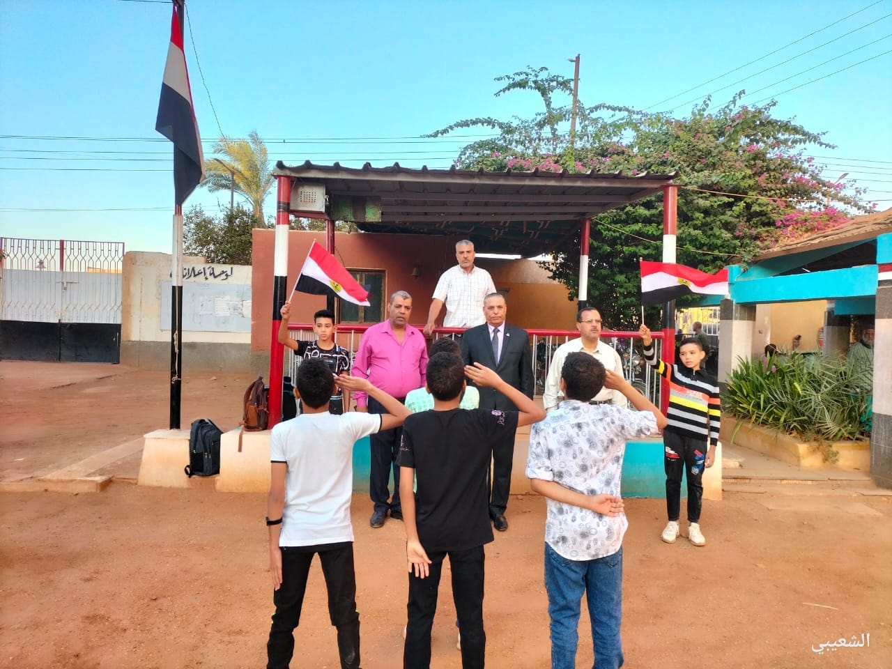 مدارس تعليم المنشاة سوهاج تقف دقيقة حداد علي ارواح شهداء غزة 