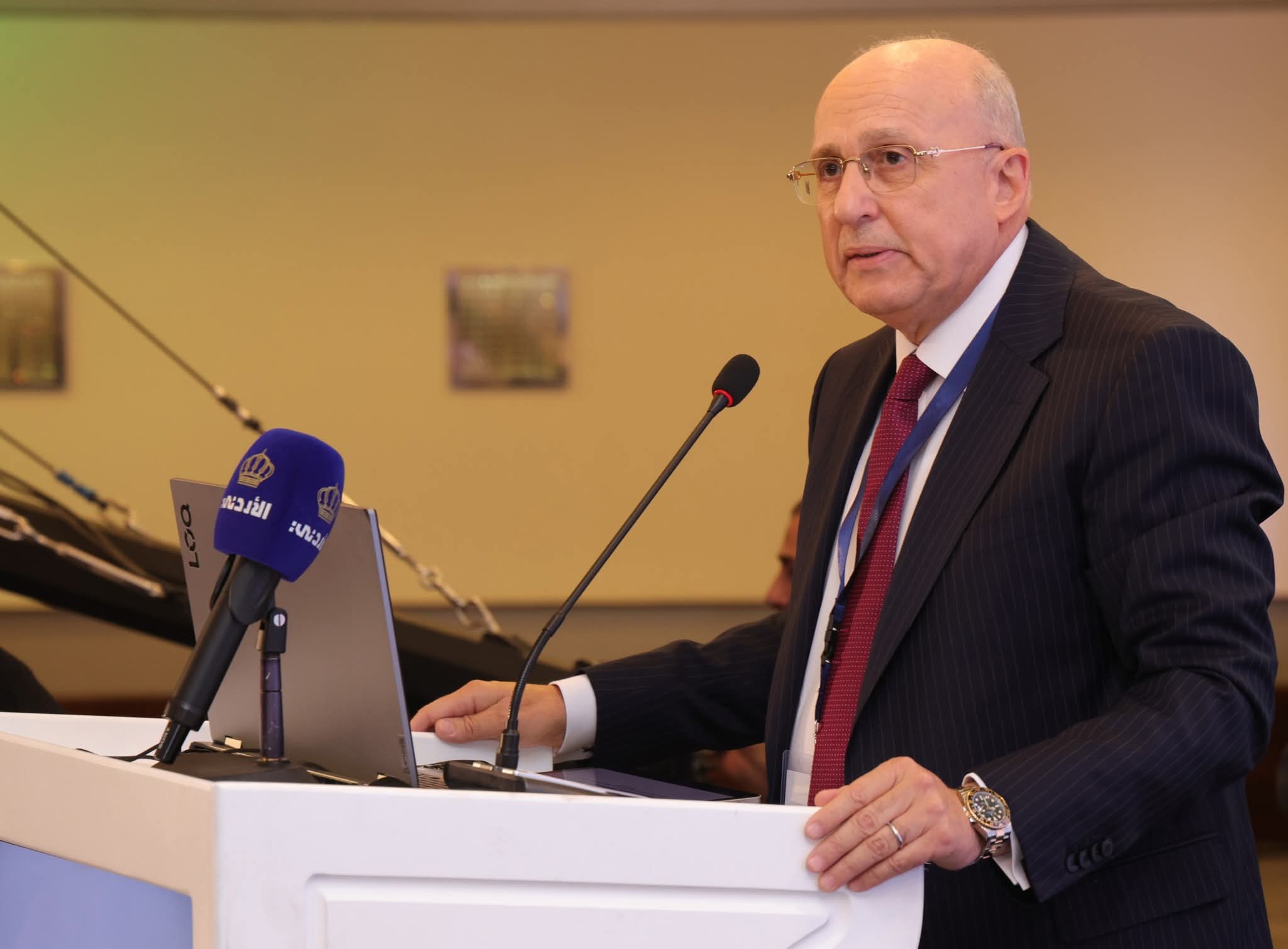 عادل عدوي يؤكد أهمية الربط بين تاريخ الطب العربي العريق ومستقبل التعليم والممارسة الطبية الحديثة