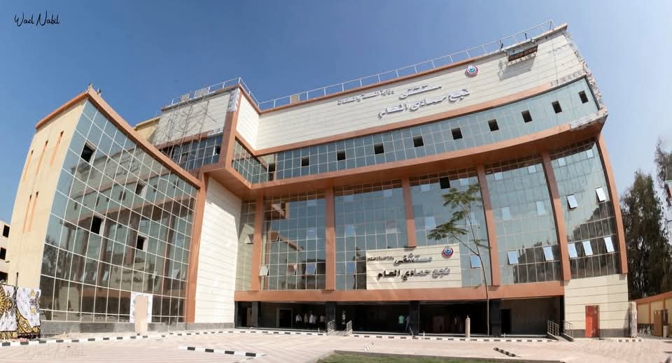 جراء 52 عملية جراحية ناجحة في يوم واحد بمستشفى نجع حمادي العام