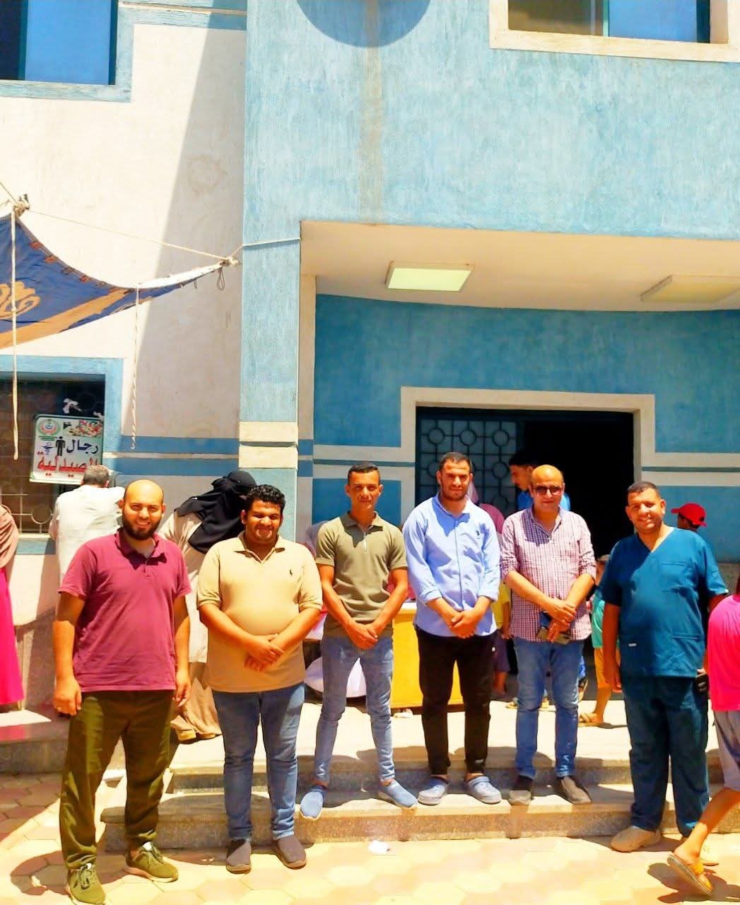 صحة الشرقية قافلة صنعاء قدمت الخدمة الطبية ل١٨٠٠ مريض