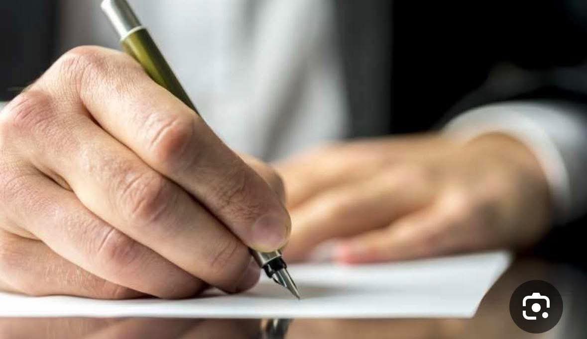 عهد الحقيقة ام سوق المصالح  صاحبة الجلالة تواجه خطر البيع والشراء والكلمة الحقيقية في خطر في زمن المال والنفوذ