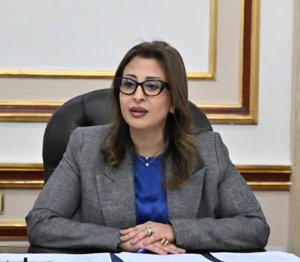 رئيس جامعة القاهرة يُكلف د.غادة عبد الباري مستشارًا لرئيس الجامعة لشئون الابتكار وريادة الأعمال